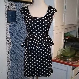 Speechless medium dress 👗